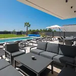 Pet Friendly In Tar Tar-Vabriga