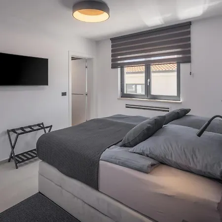 Beautiful In Tar Holiday home *