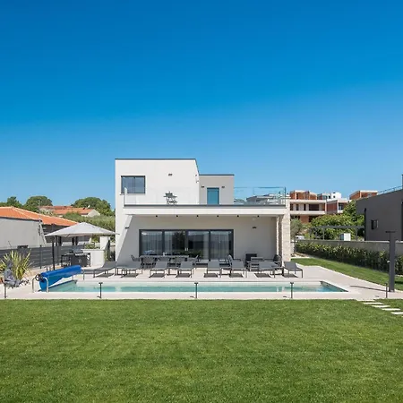 Pet Friendly In Tar * Tar-Vabriga